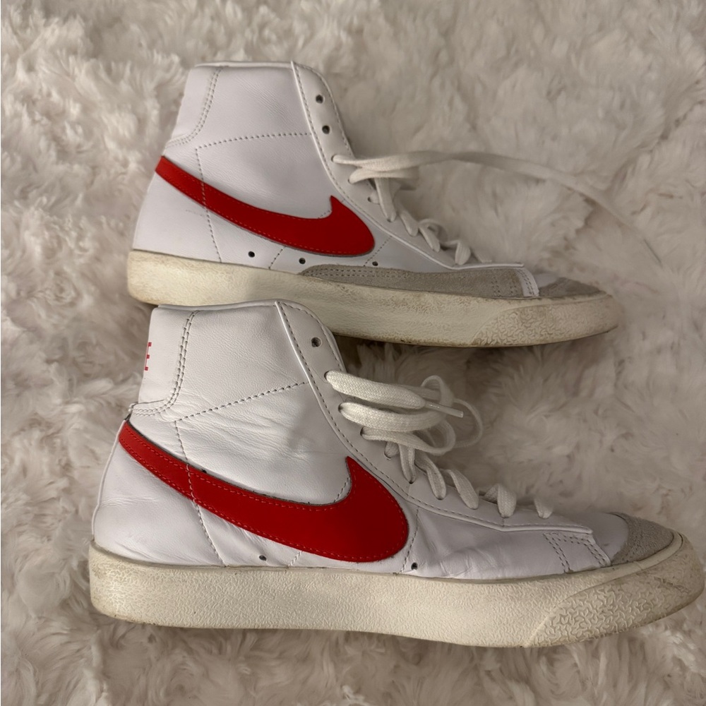 Nike White and Red High-Tops Blazers